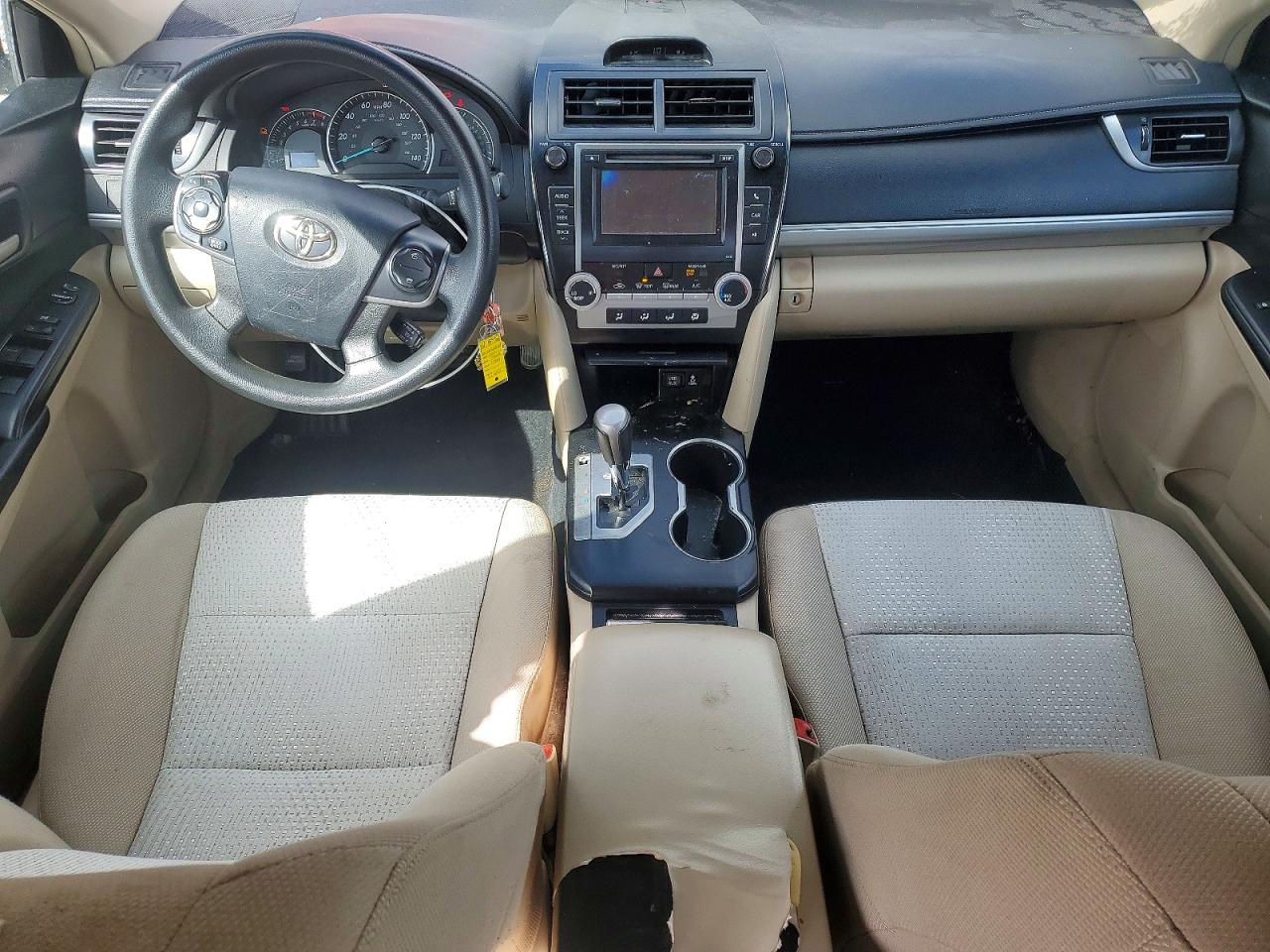2012 TOYOTA CAMRY LE photo 8