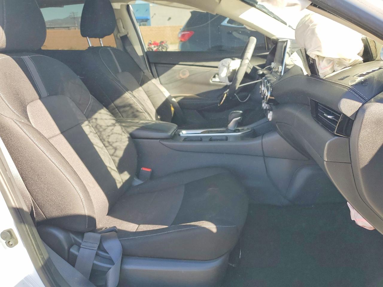 2022 NISSAN SENTRA SV photo 13