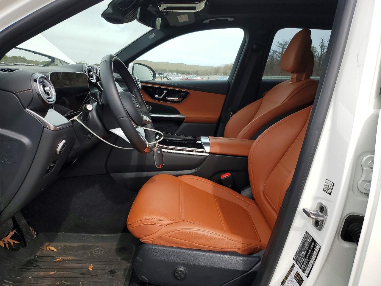 2025 MERCEDES-BENZ GLC 300 4MATIC photo 13