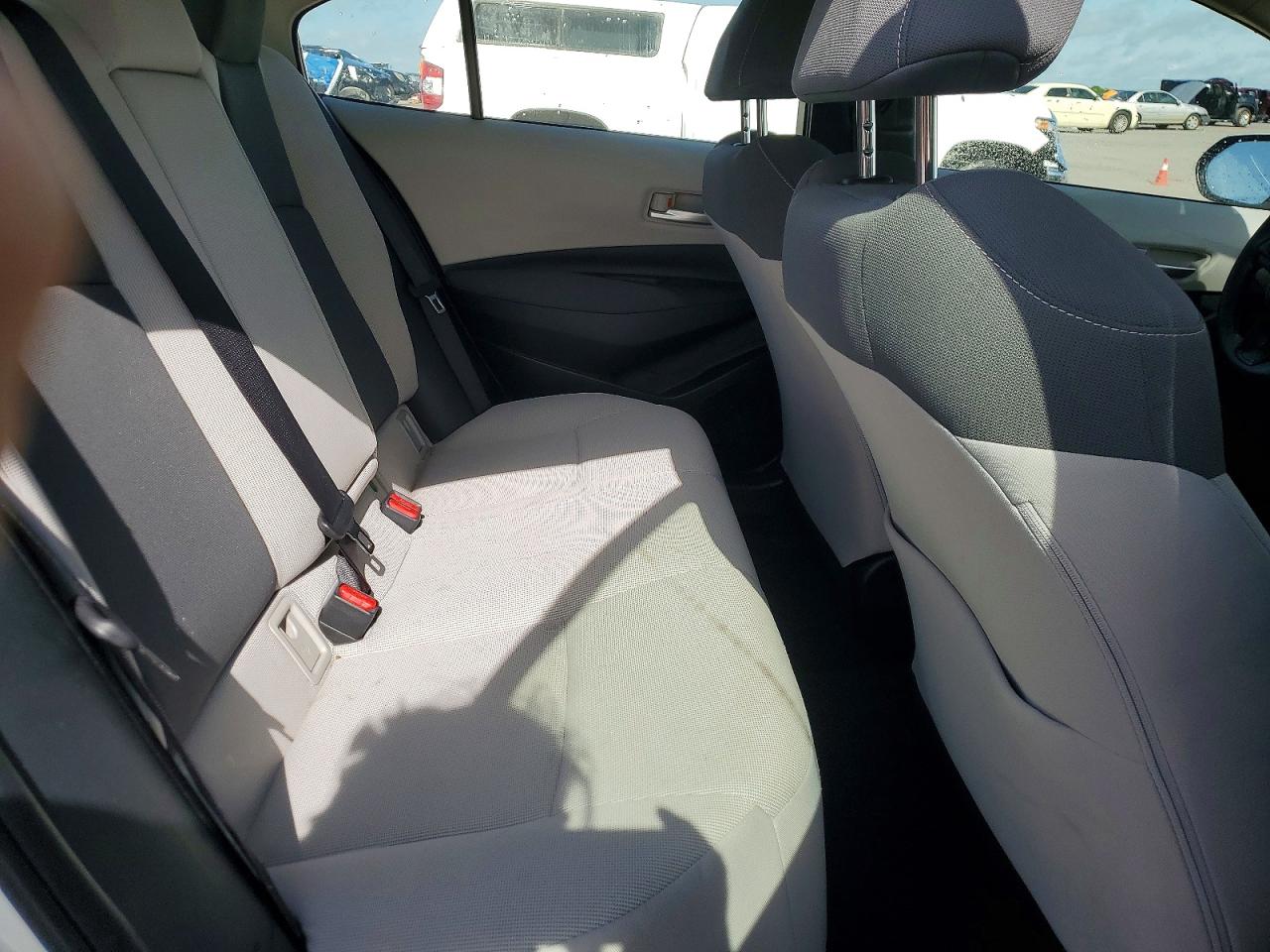 2021 TOYOTA COROLLA LE photo 19