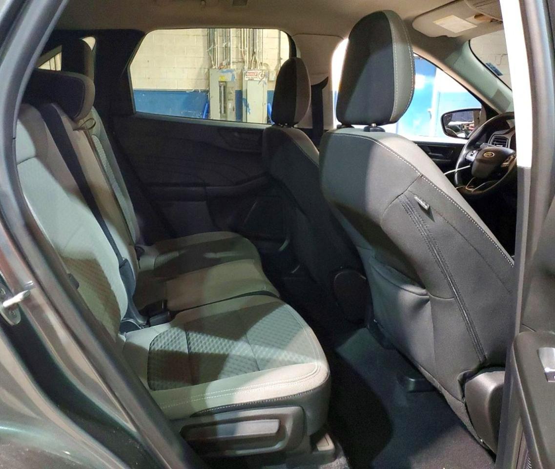 2022 FORD ESCAPE SE photo 21
