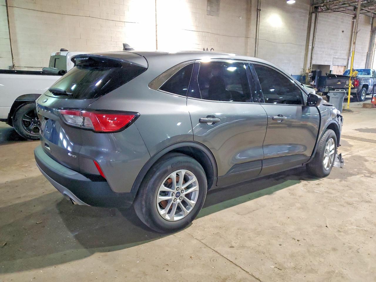 2022 FORD ESCAPE SE photo 5