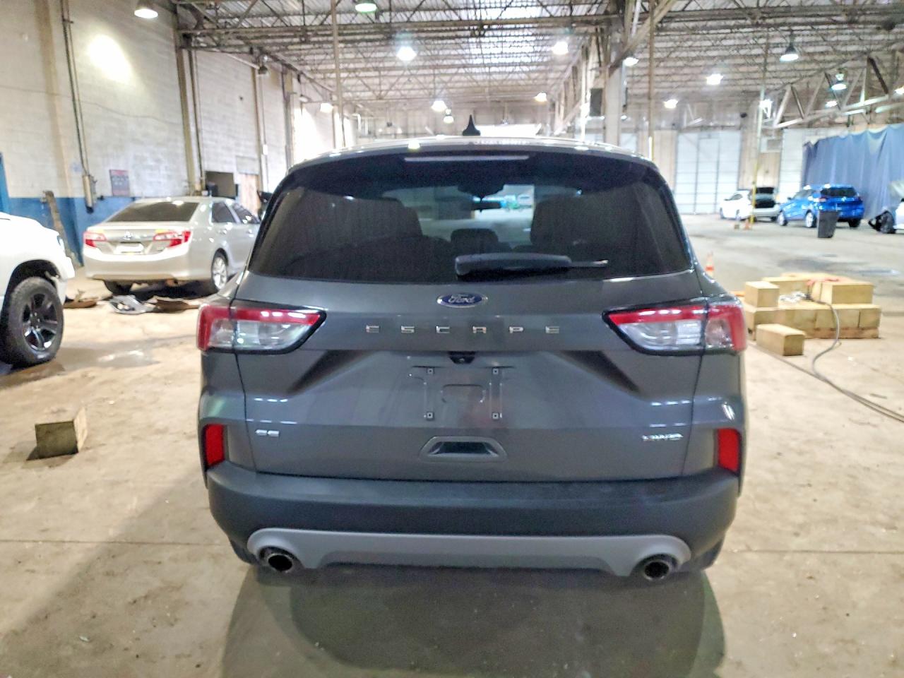 2022 FORD ESCAPE SE photo 11