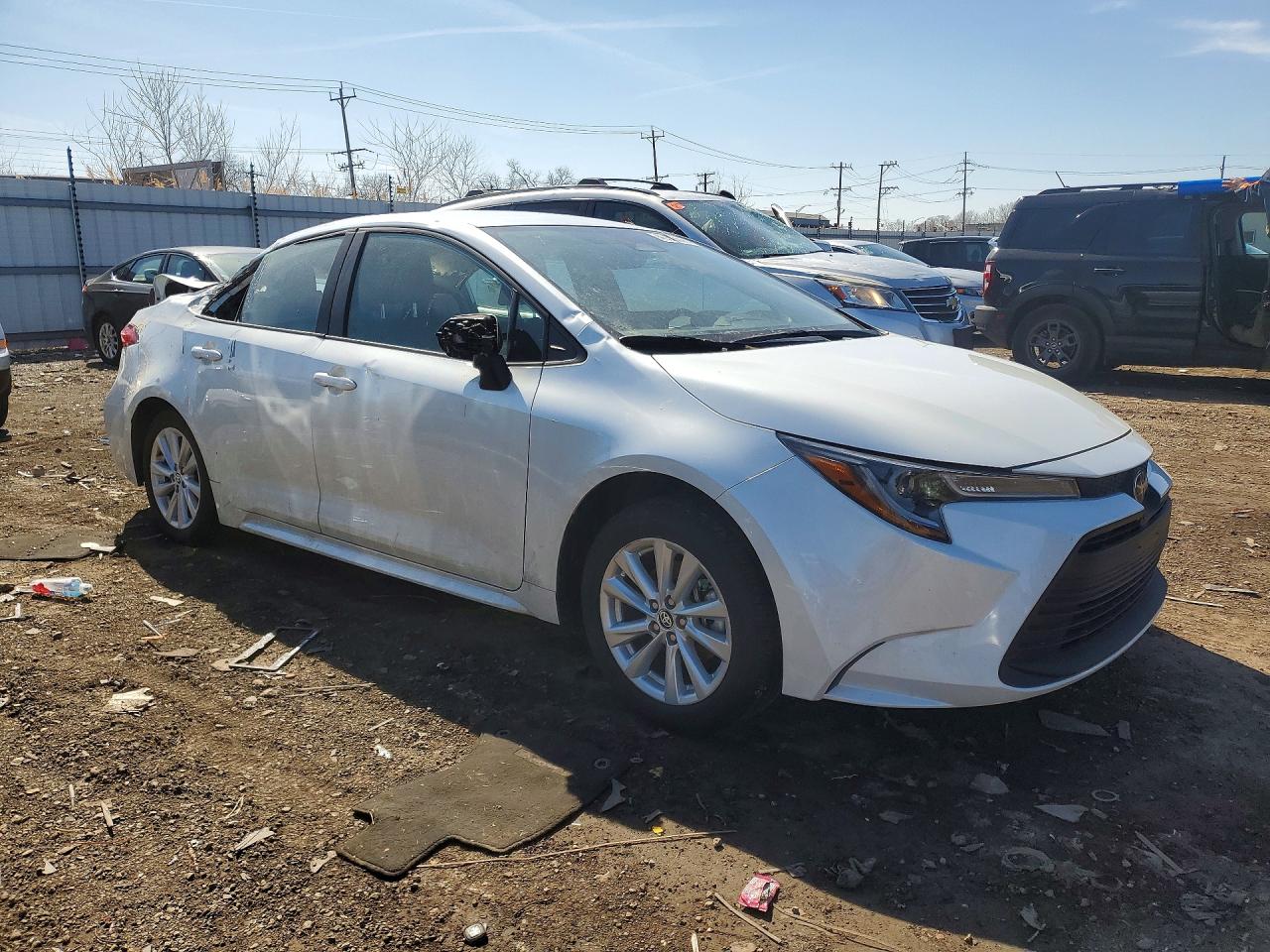 2025 TOYOTA COROLLA LE photo 10