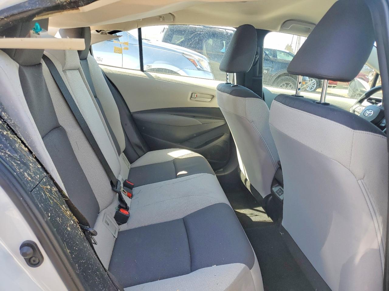 2025 TOYOTA COROLLA LE photo 28