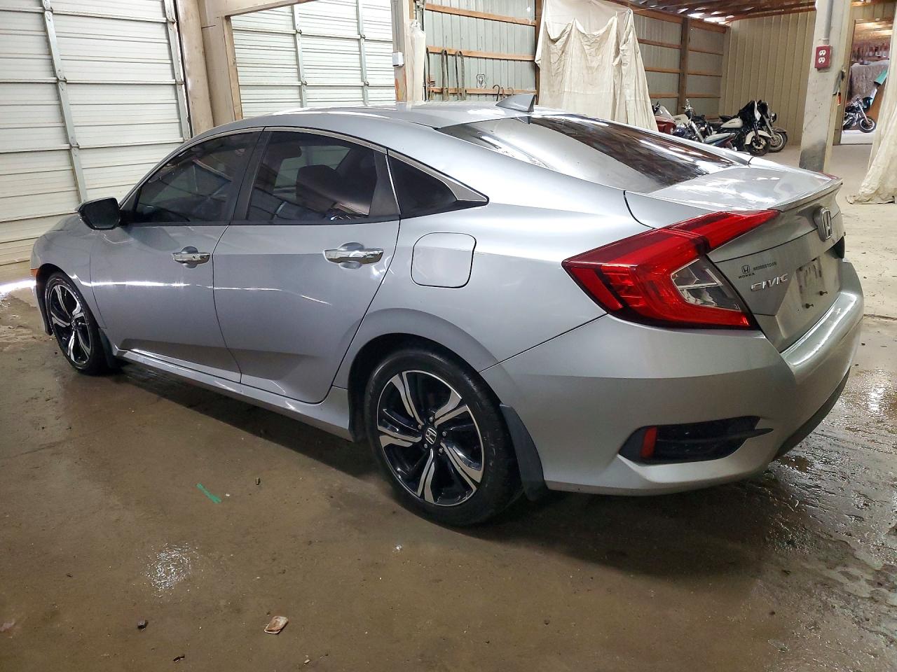 2016 HONDA CIVIC TOURING photo 2