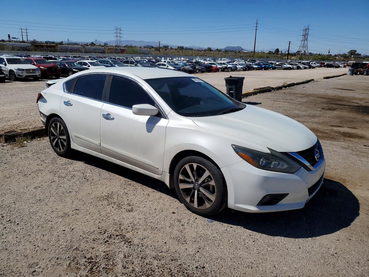 2017 NISSAN ALTIMA 2.5 SR photo 4