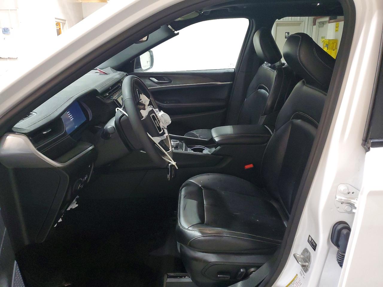 2024 JEEP GRAND CHEROKEE LIMITED 4XE photo 13