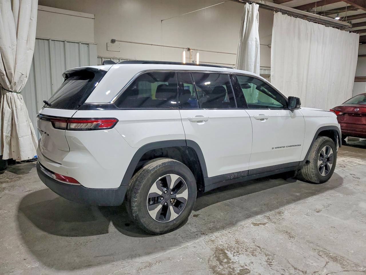 2024 JEEP GRAND CHEROKEE LIMITED 4XE photo 5