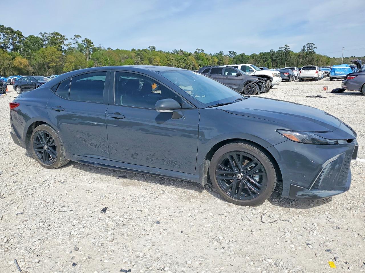 2025 TOYOTA CAMRY SE photo 7