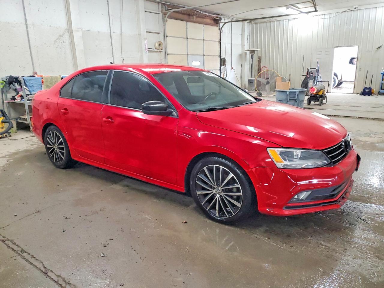 2016 VOLKSWAGEN JETTA SPORT photo 4