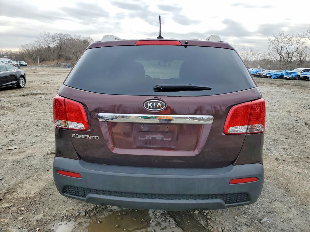 2013 KIA SORENTO LX photo 11