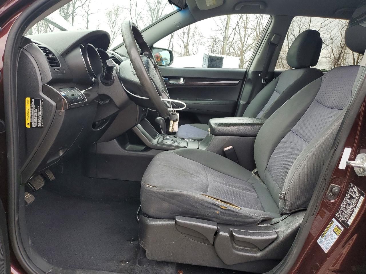 2013 KIA SORENTO LX photo 13