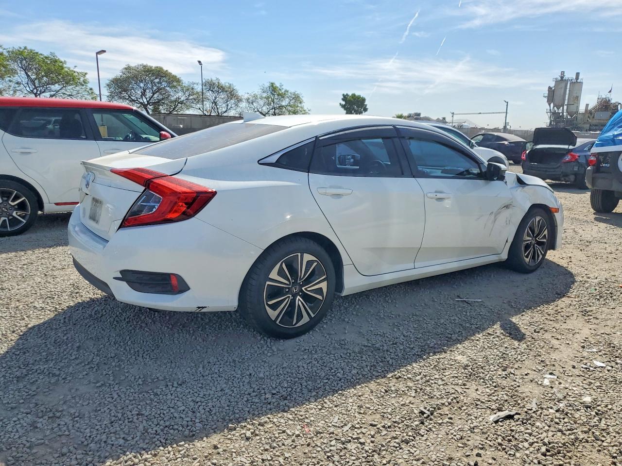 2016 HONDA CIVIC EX photo 3