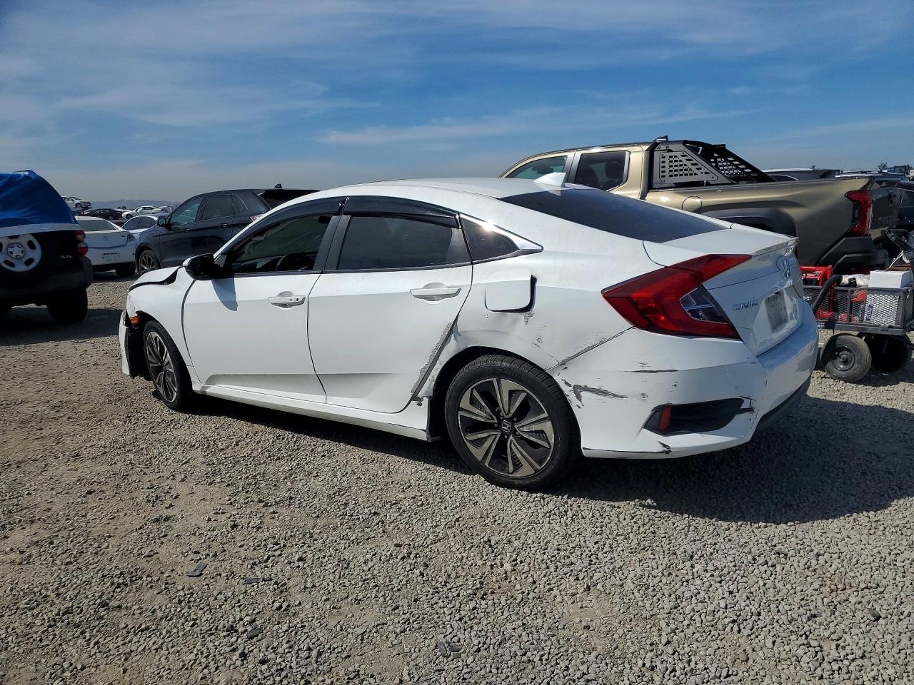 2016 HONDA CIVIC EX photo 2