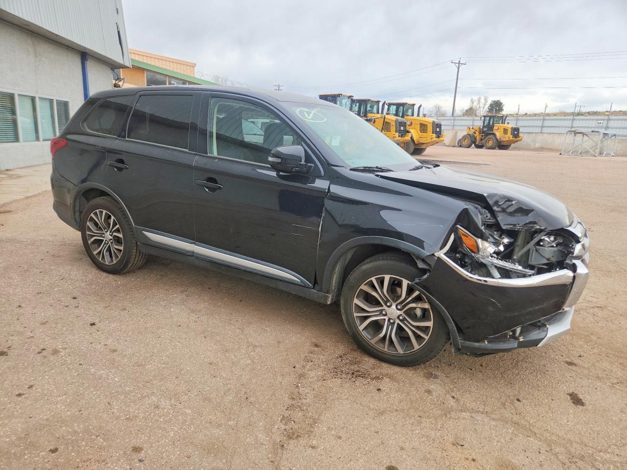 2018 MITSUBISHI OUTLANDER SE photo 10