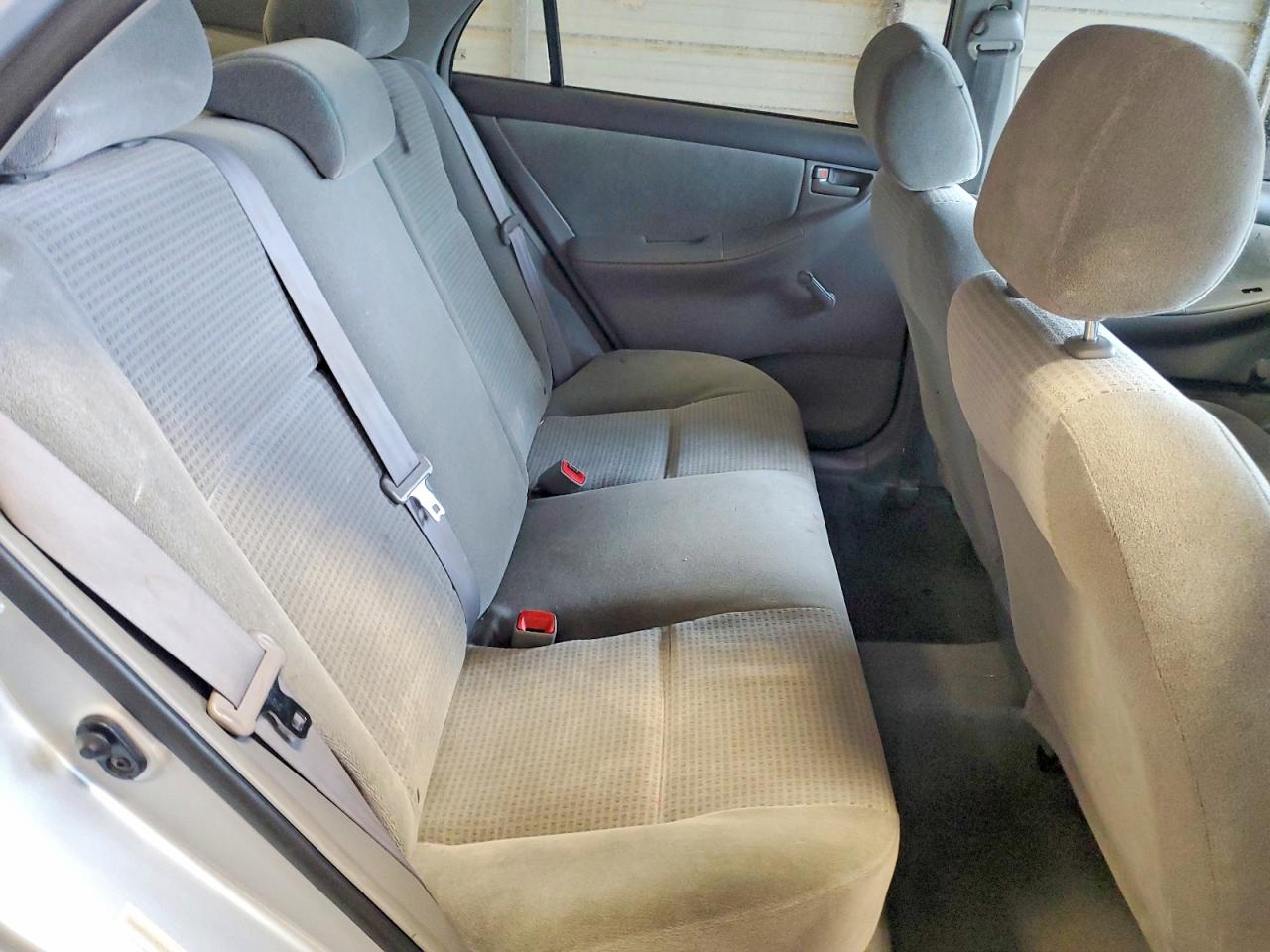2005 TOYOTA COROLLA CE photo 10