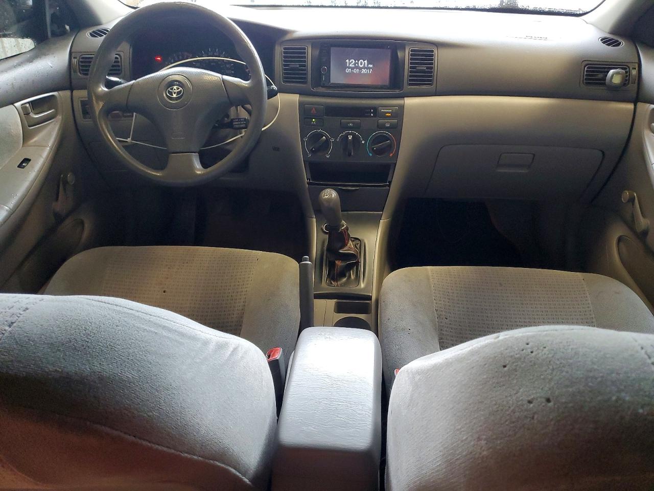 2005 TOYOTA COROLLA CE photo 8