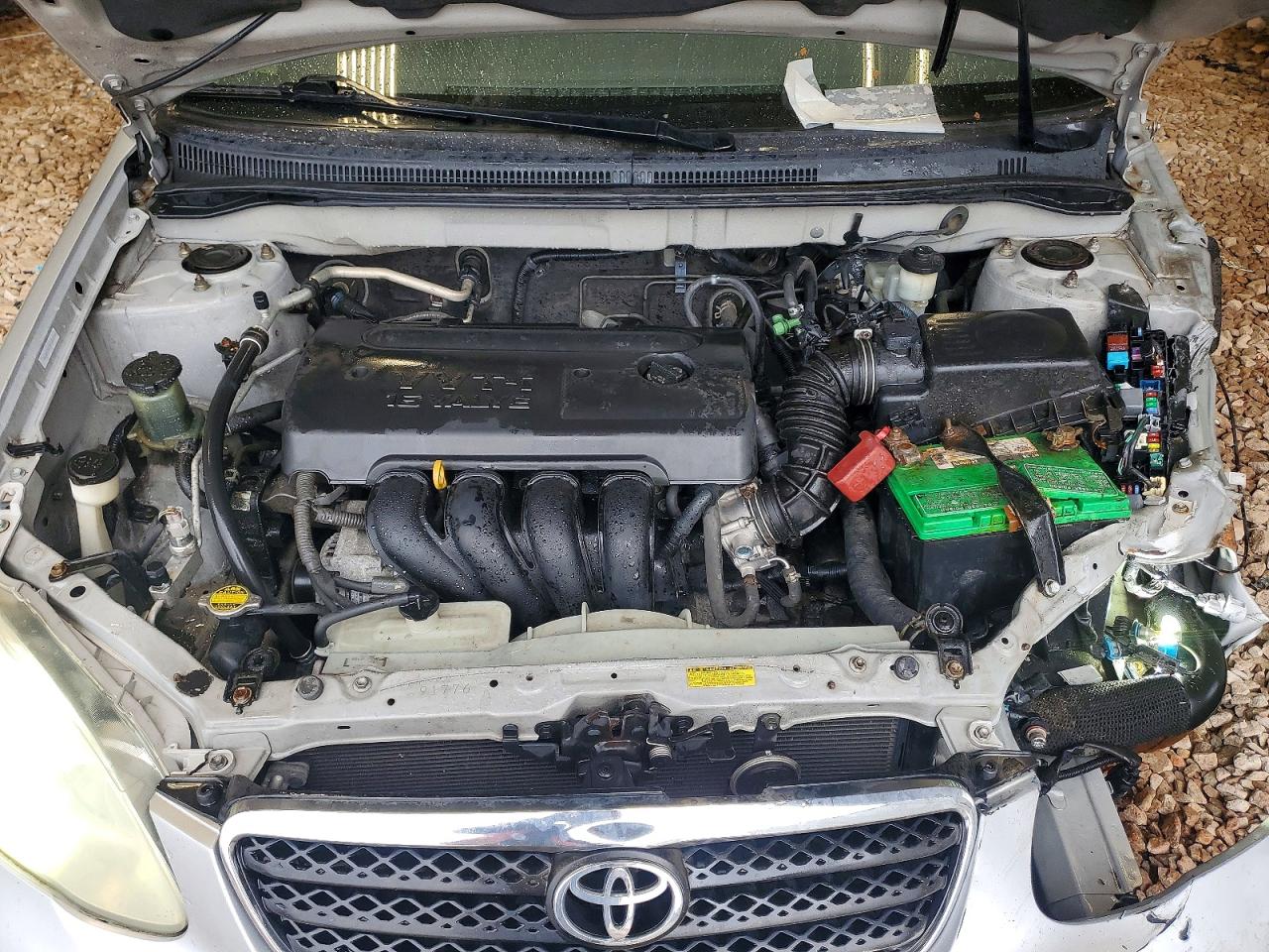 2005 TOYOTA COROLLA CE photo 11
