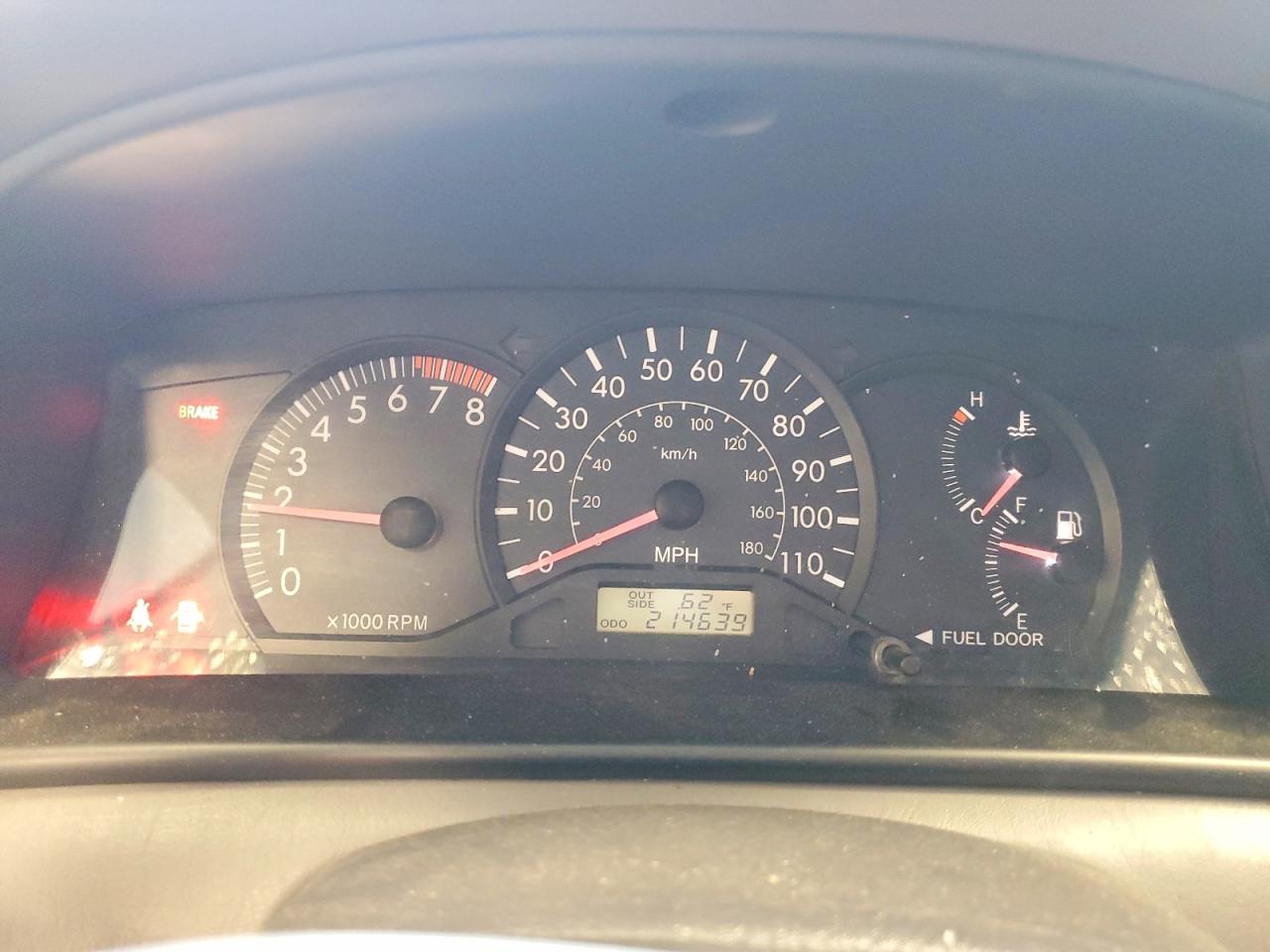 2005 TOYOTA COROLLA CE photo 9