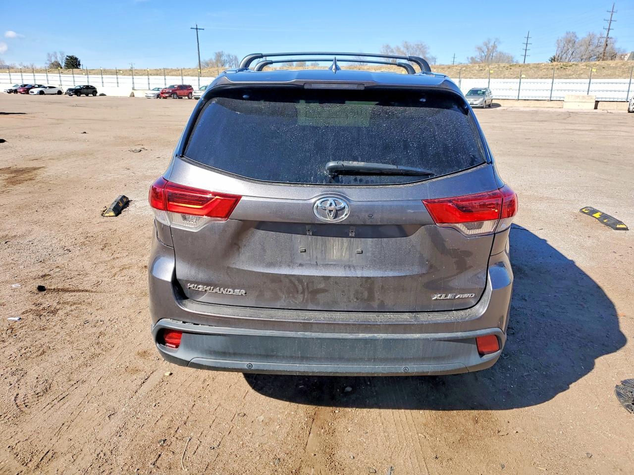 2018 TOYOTA HIGHLANDER XLE photo 11