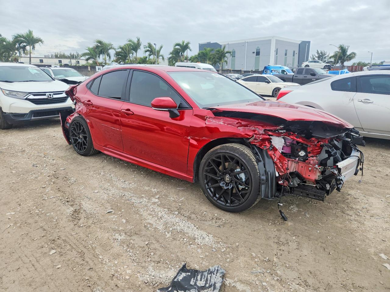 2026 TOYOTA CAMRY SE photo 7