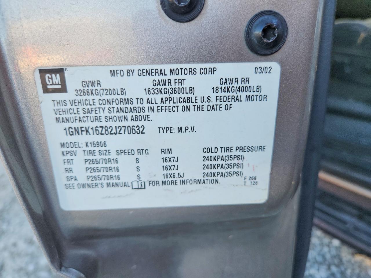 2002 CHEVROLET SUBURBAN K1500 photo 12