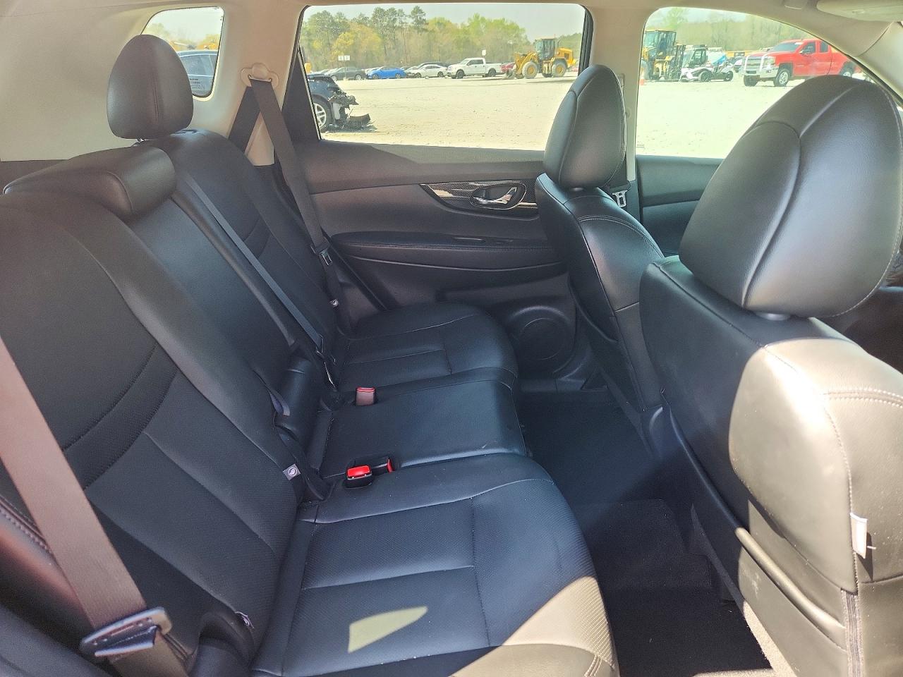 2017 NISSAN ROGUE S photo 11