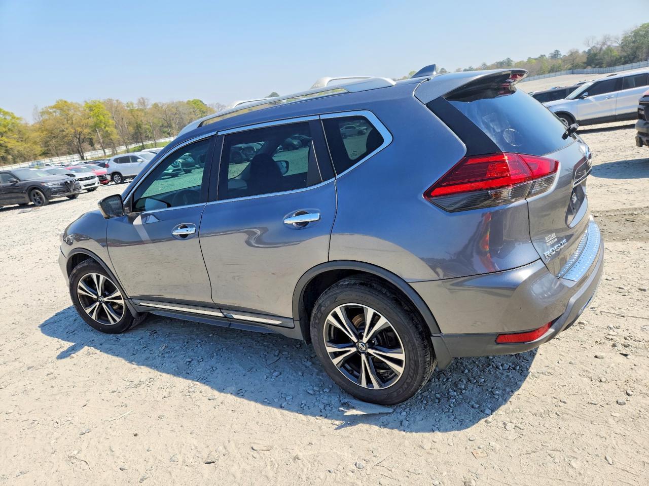 2017 NISSAN ROGUE S photo 2