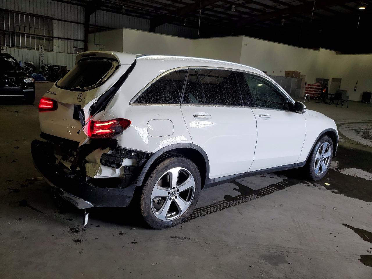 2017 MERCEDES-BENZ GLC 300 photo 3