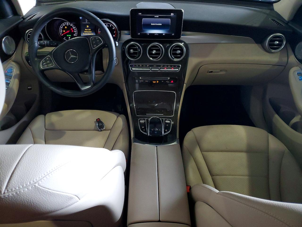 2017 MERCEDES-BENZ GLC 300 photo 8
