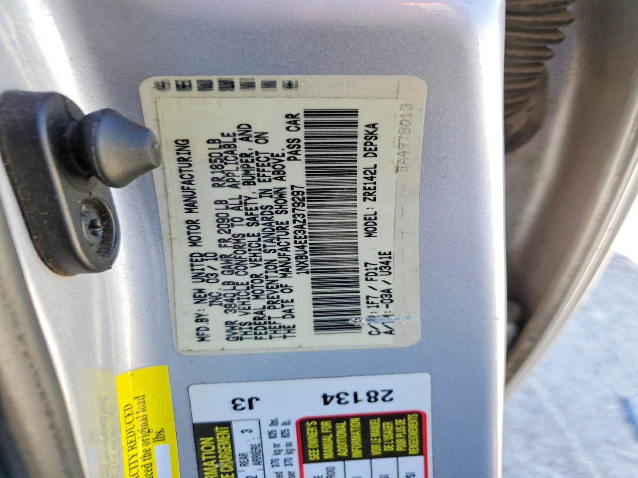 2010 TOYOTA COROLLA S photo 13