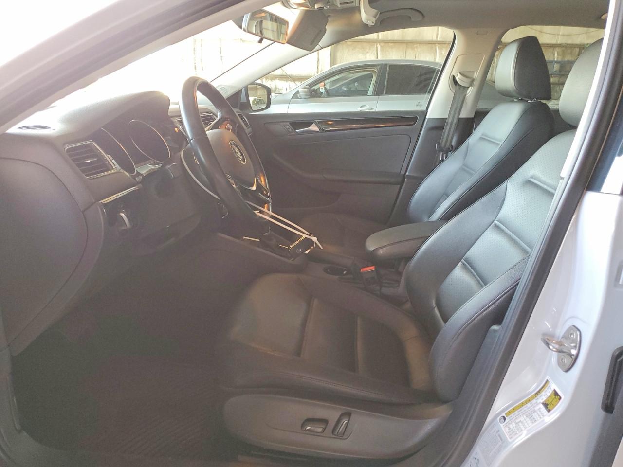 2017 VOLKSWAGEN JETTA SEL photo 7