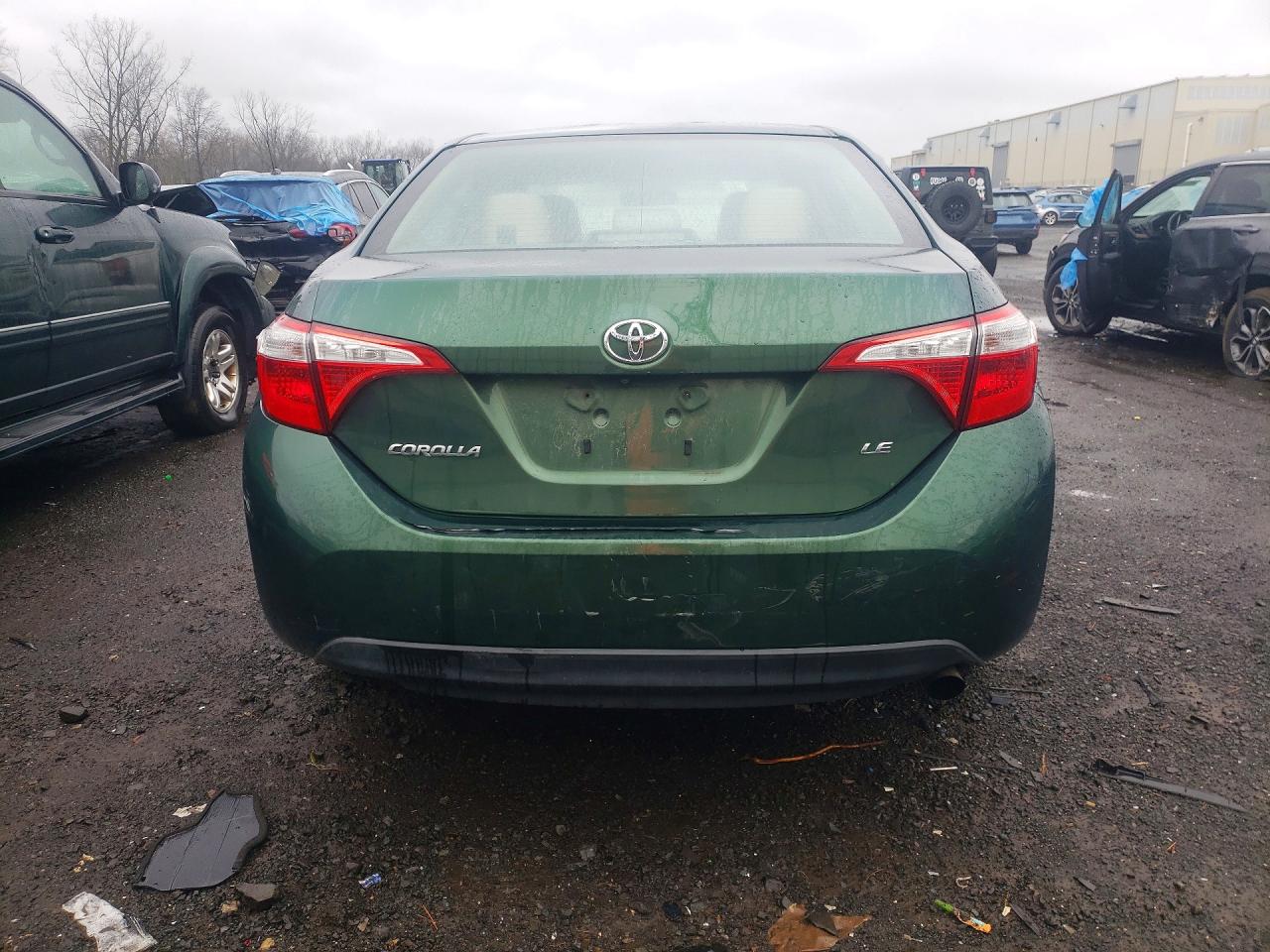 2014 TOYOTA COROLLA LE photo 16