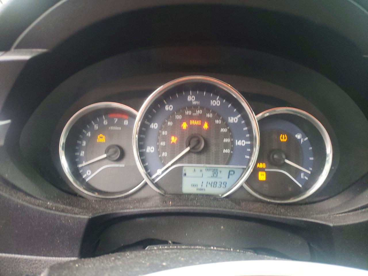 2014 TOYOTA COROLLA LE photo 25
