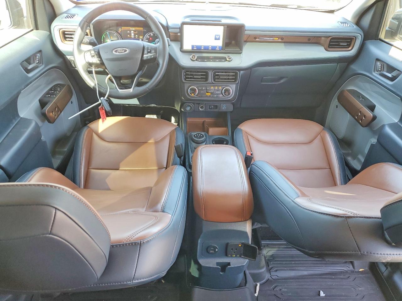 2024 FORD MAVERICK LARIAT photo 15