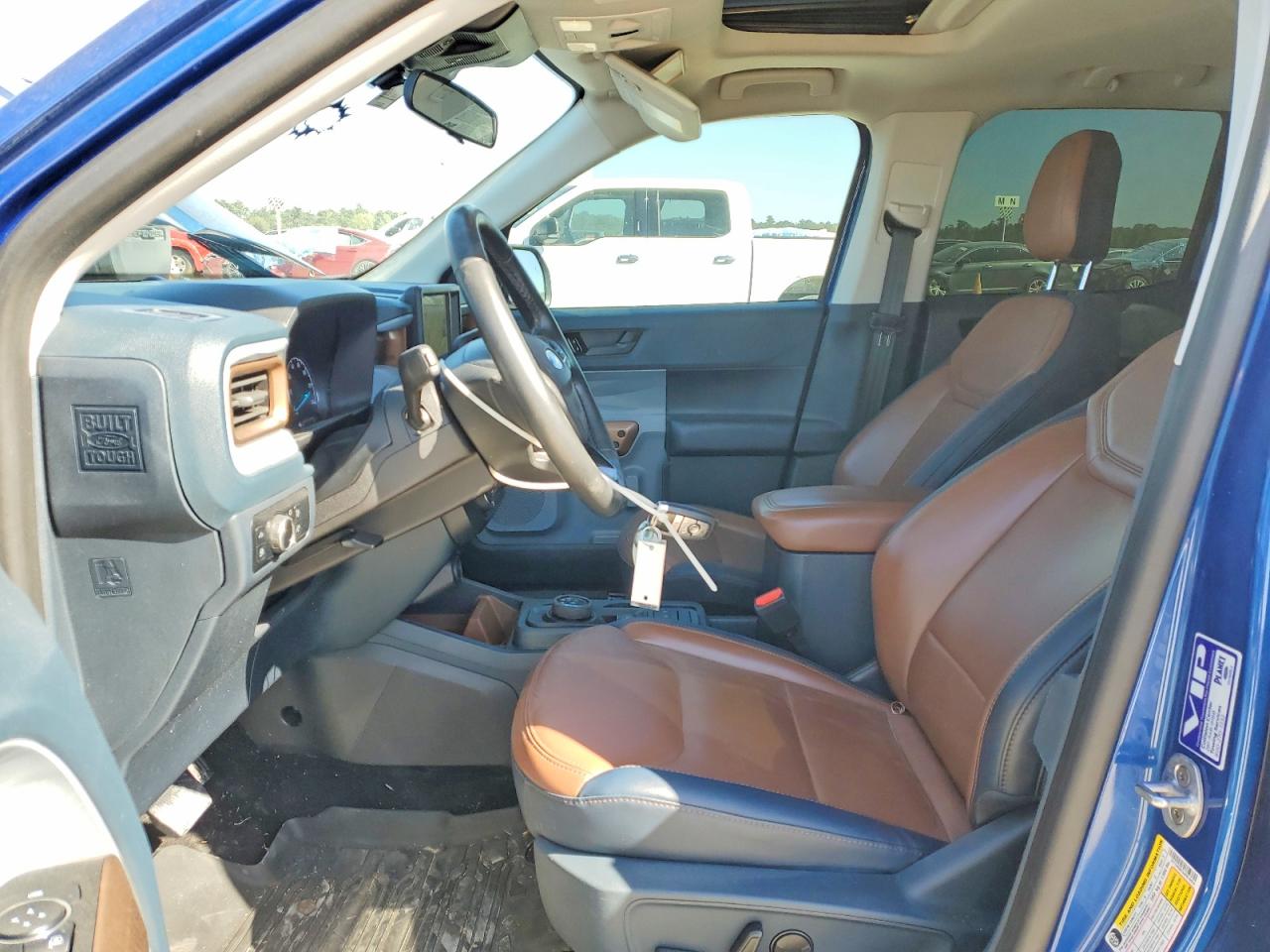 2024 FORD MAVERICK LARIAT photo 13