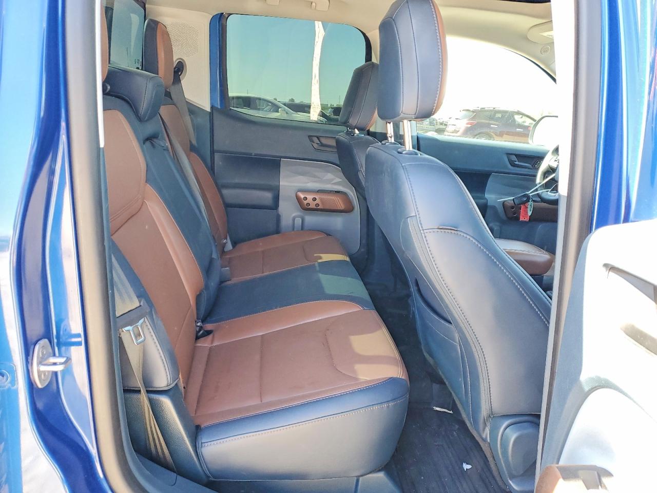 2024 FORD MAVERICK LARIAT photo 19