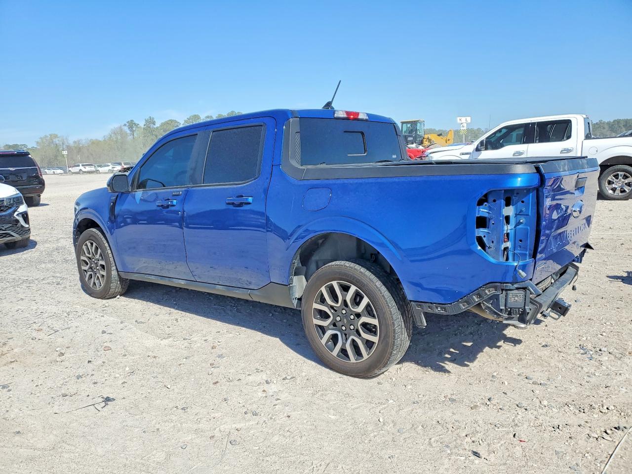 2024 FORD MAVERICK LARIAT photo 3