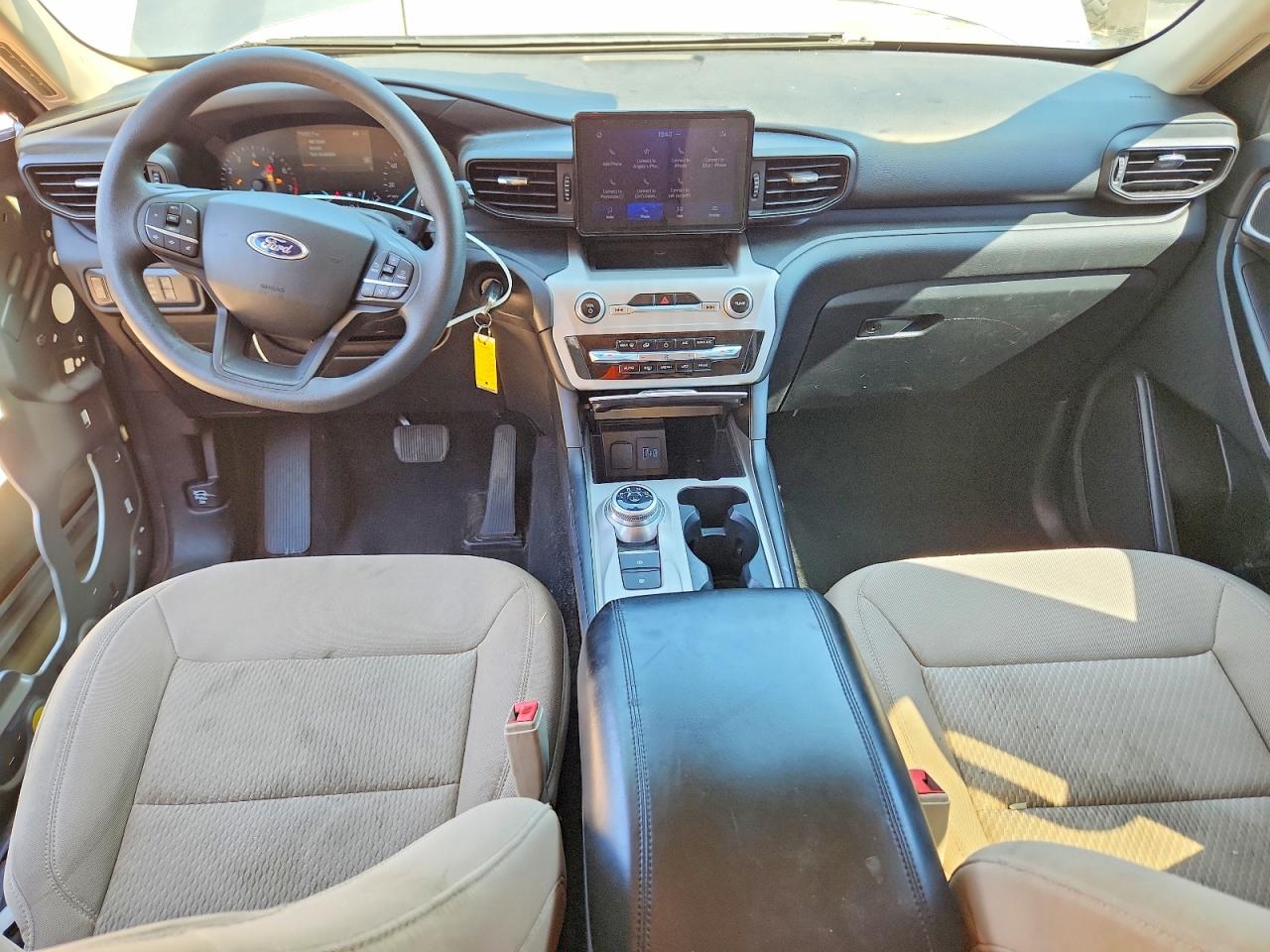 2021 FORD EXPLORER photo 8