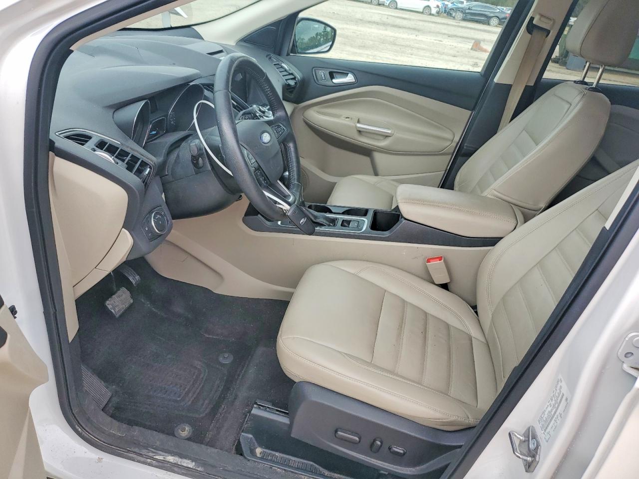 2017 FORD ESCAPE TITANIUM photo 7