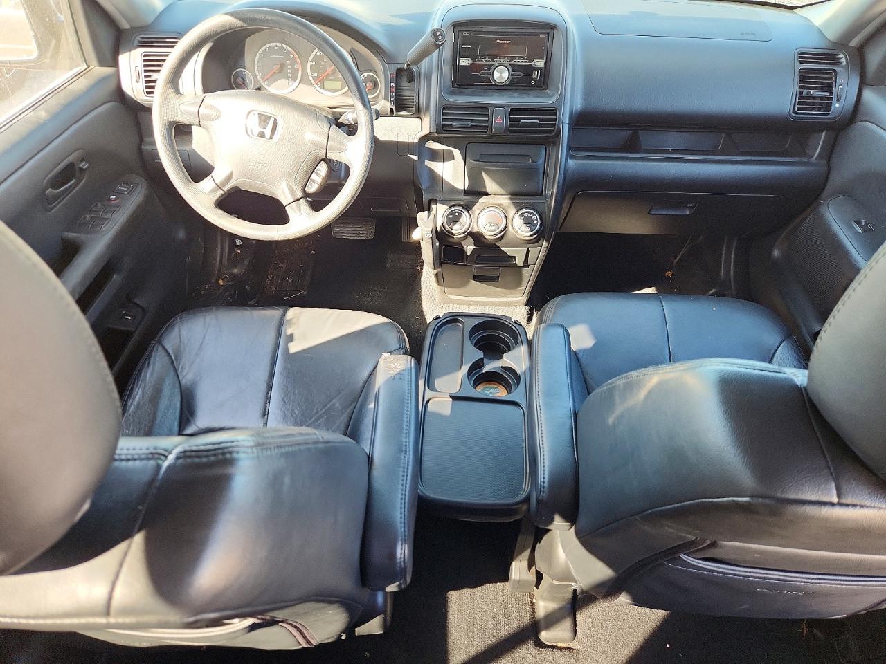 2004 HONDA CR-V photo 8
