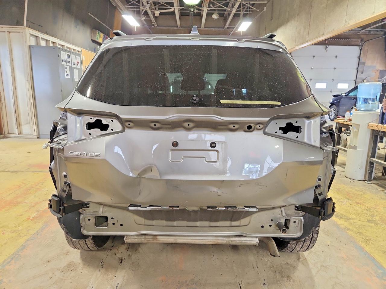 2023 KIA SELTOS EX photo 6