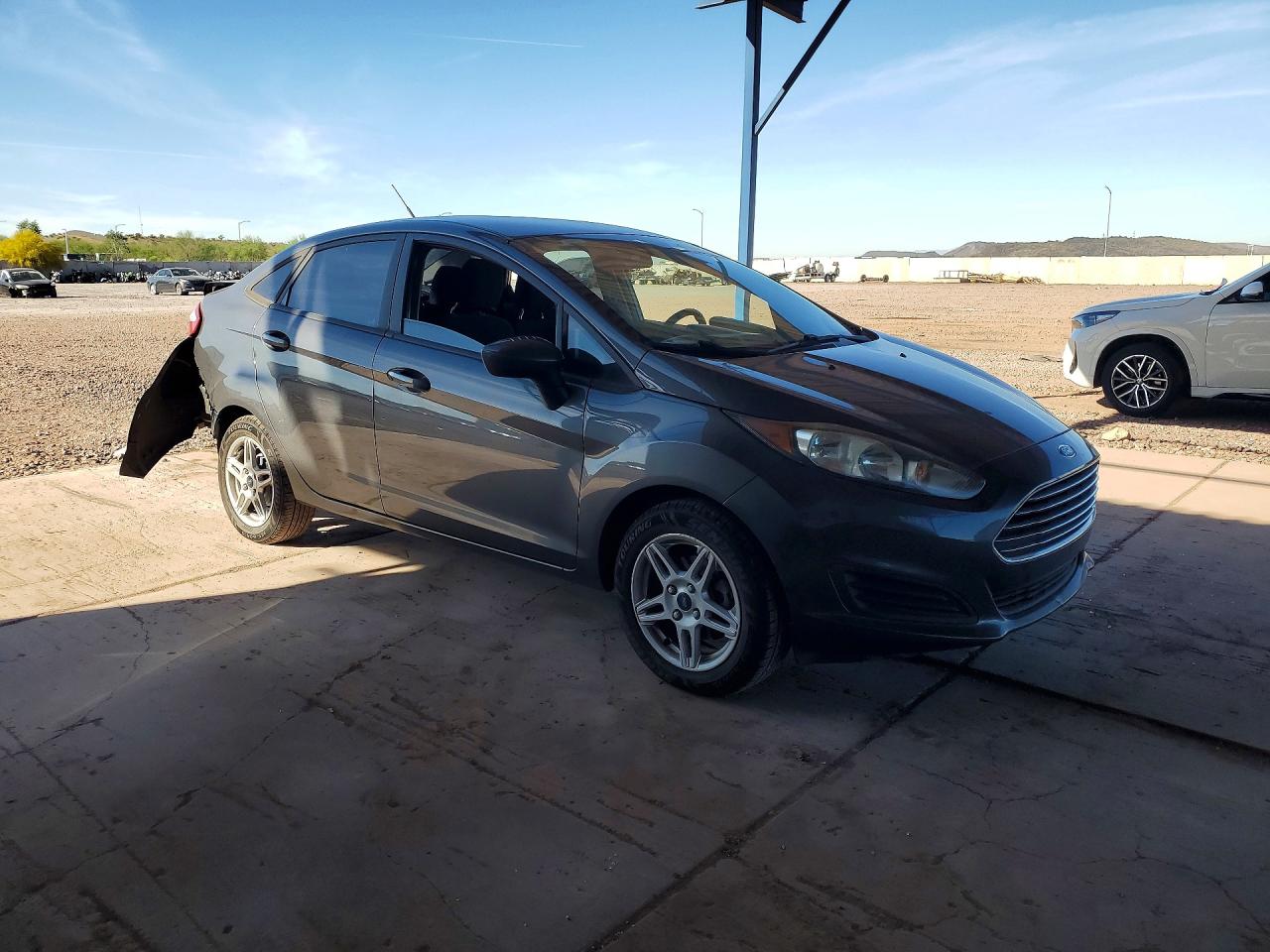 2018 FORD FIESTA SE photo 4