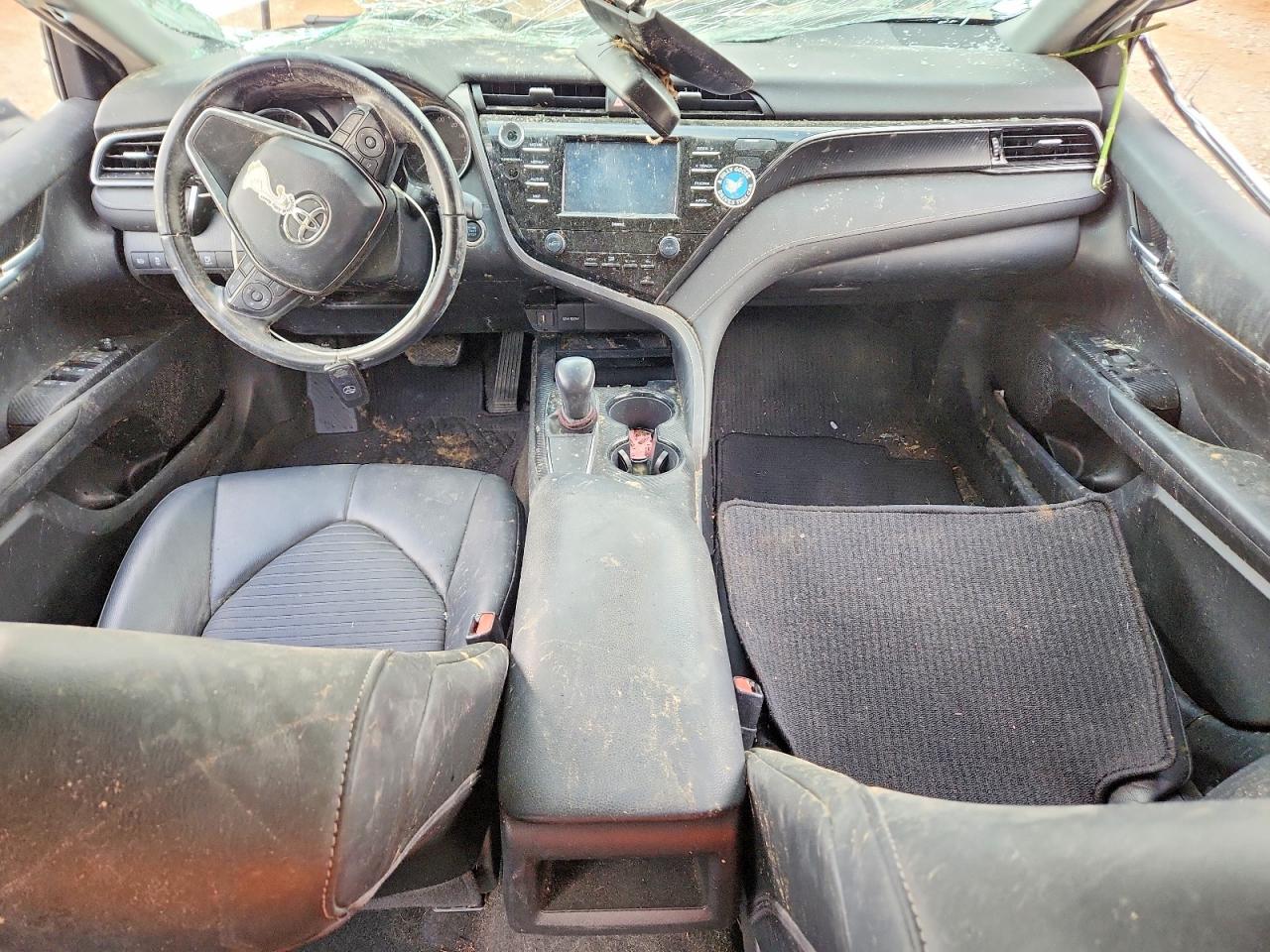 2020 TOYOTA CAMRY SE photo 15