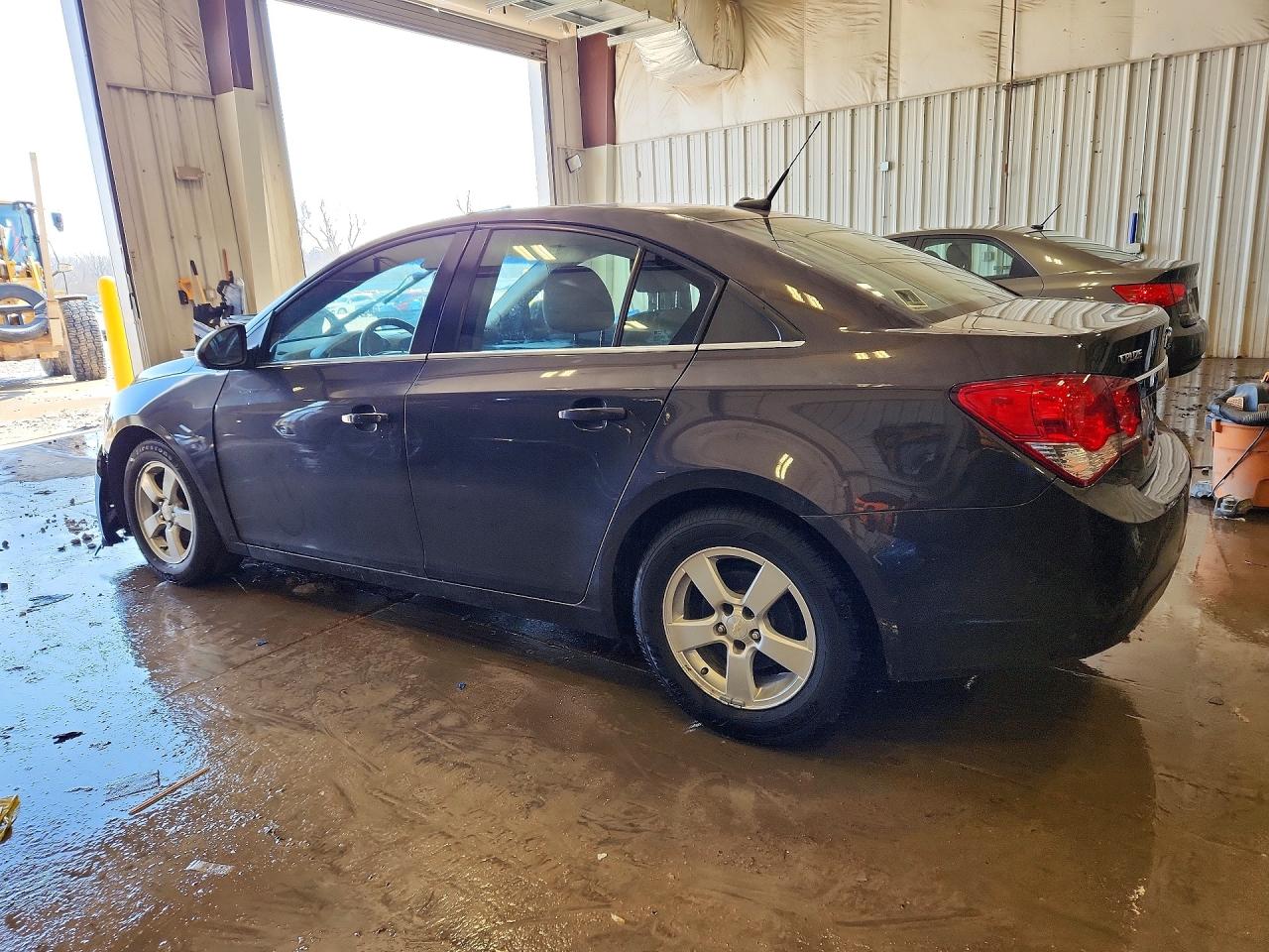 2014 CHEVROLET CRUZE LT photo 2