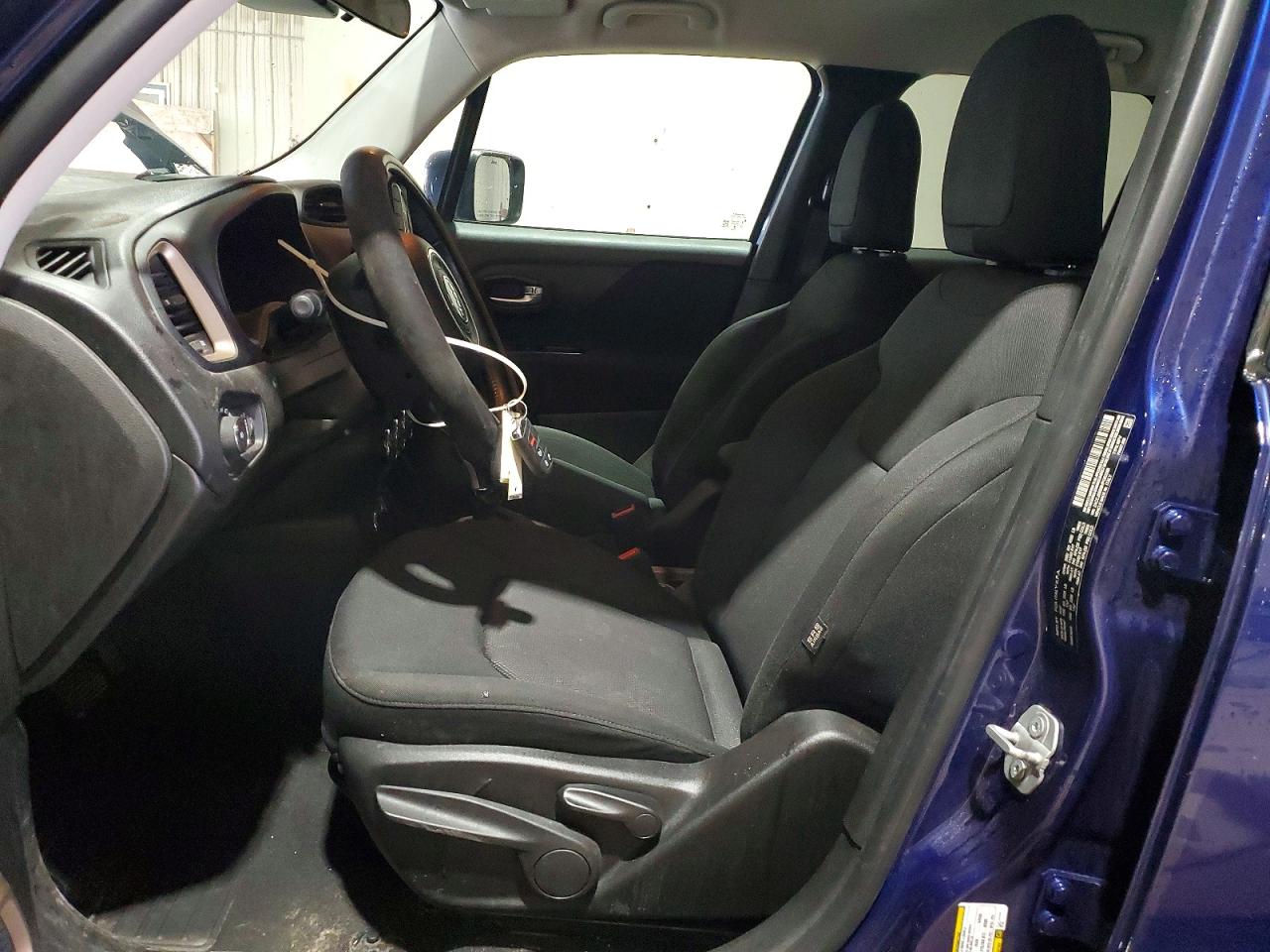 2017 JEEP RENEGADE LATITUDE photo 13