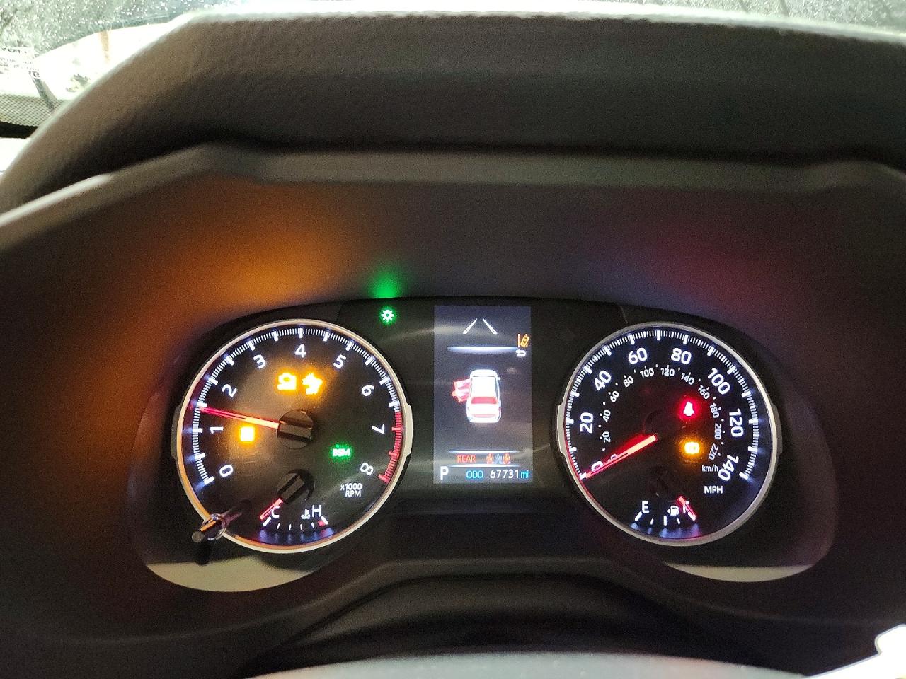 2022 TOYOTA RAV4 XLE photo 25