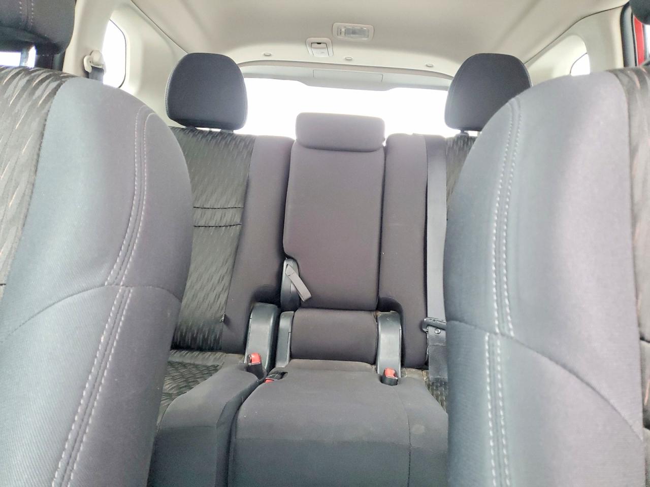 2017 NISSAN ROGUE SV photo 19