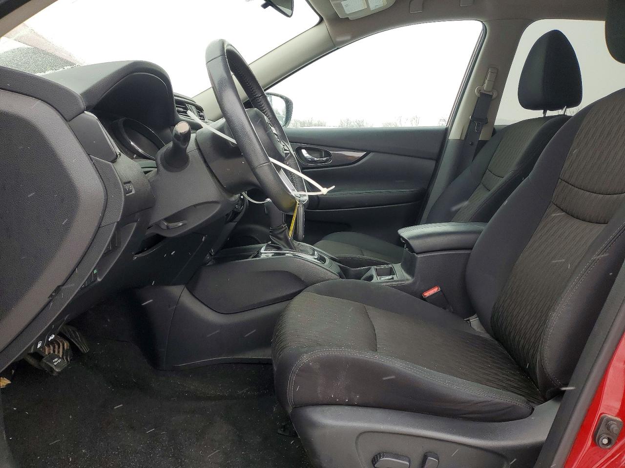 2017 NISSAN ROGUE SV photo 13